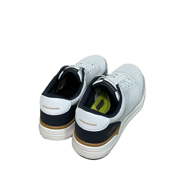 SKECHERS Corliss Dorset White Relaxed Fit Sneaker Shoe Men's size 10.5 New Box - Picture 9 of 9